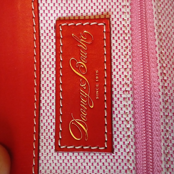 NWOT Dooney & Bourke Giraffe Print Tote Bag - Picture 10 of 16